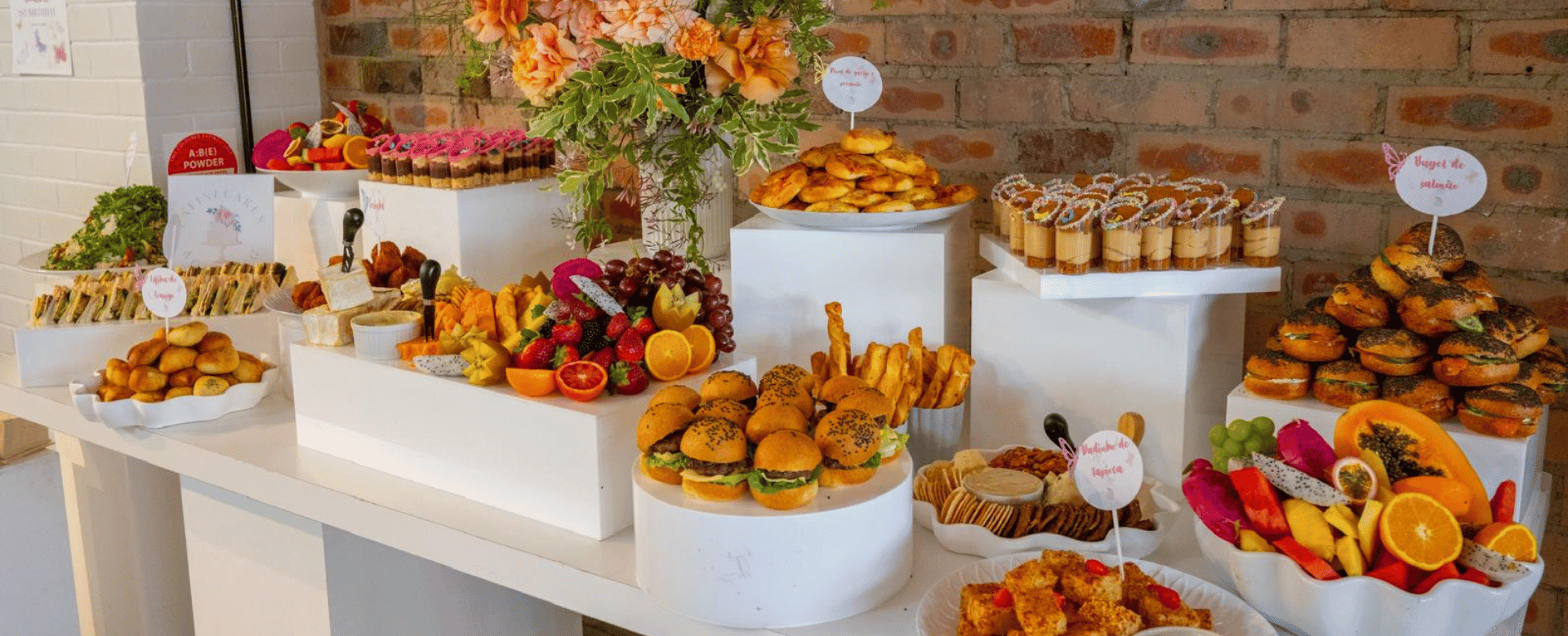 Grazing Table - La Fine Cakes