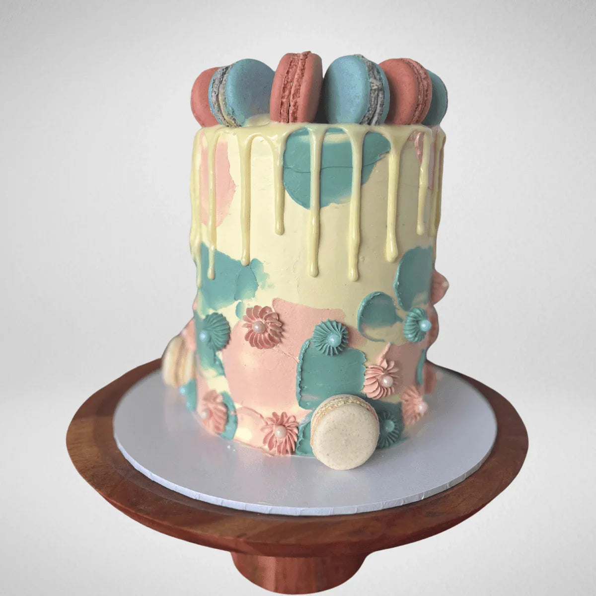 Gender Reveal High Cake - La Fine Cakes