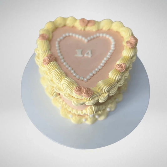 Vintage Charm Cake - La Fine Cakes