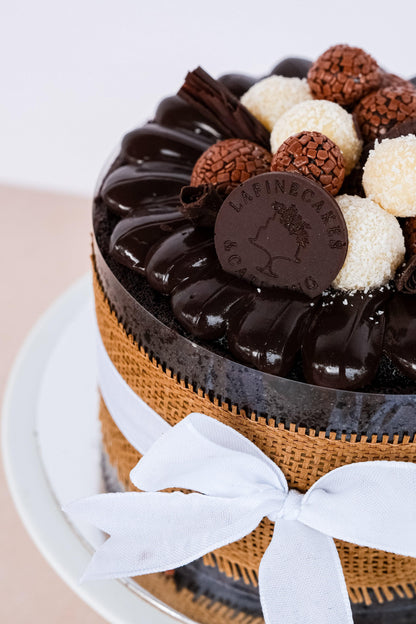 Chocolate and Coconut Naked Cake (Bounty Style) - La Fine Cakes