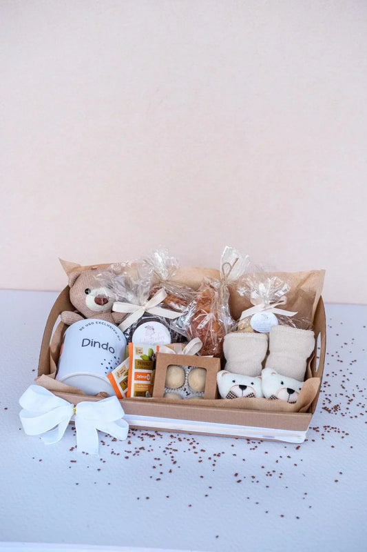 Little one's Blessing Box - La Fine Cakes