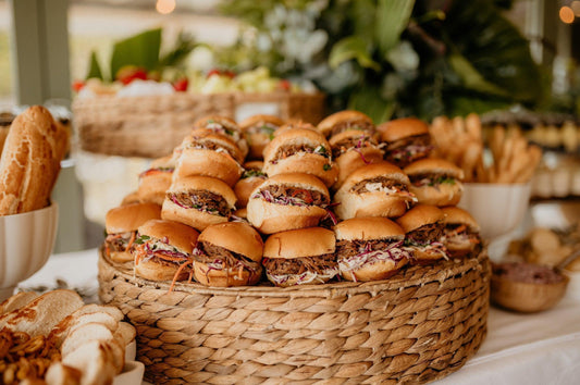 Mini Sanduiche de Carne Loka - La Fine Cakes