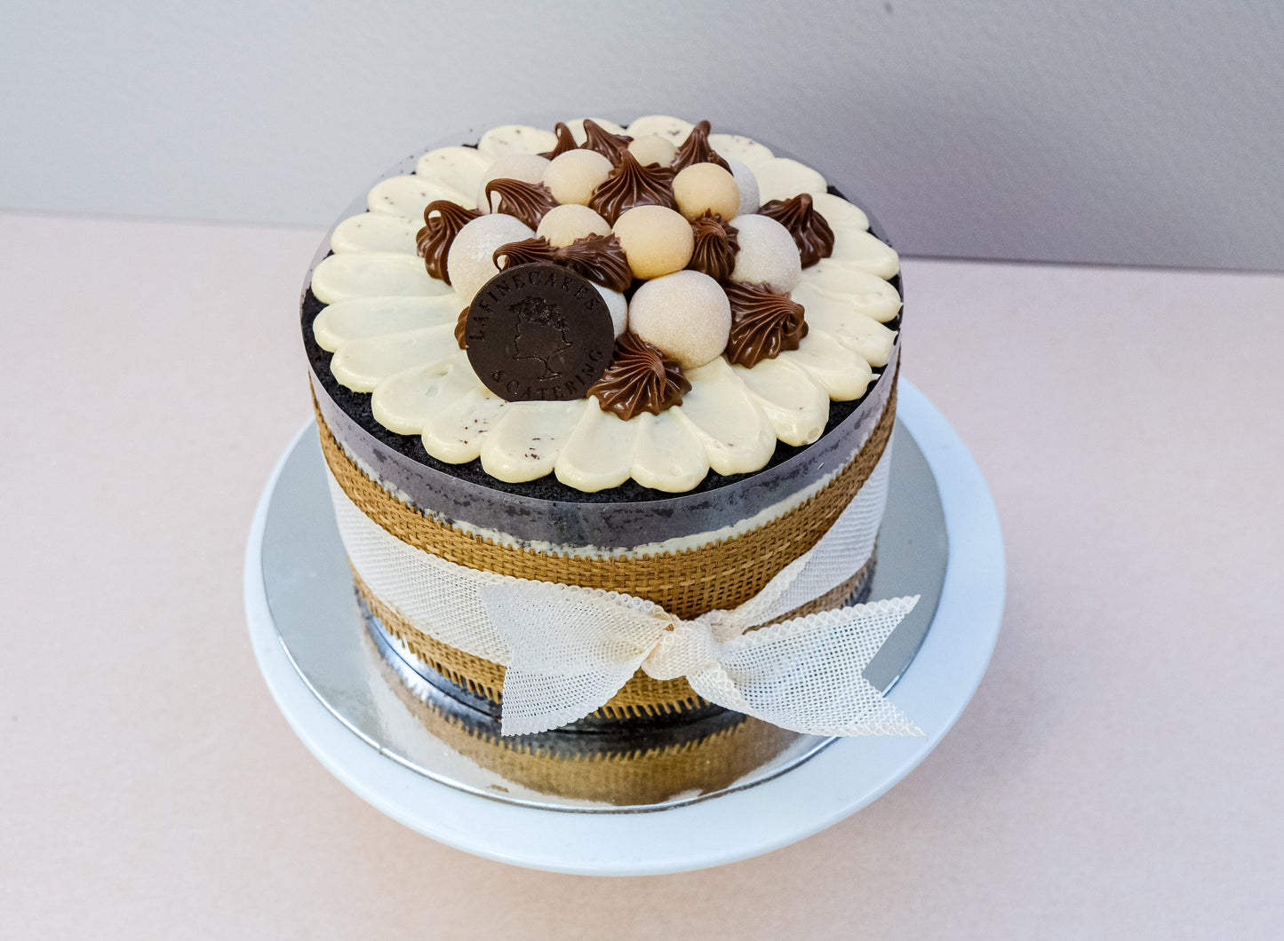 Mousse Milk Cream and Nutella Naked Cake - La Fine Cakes